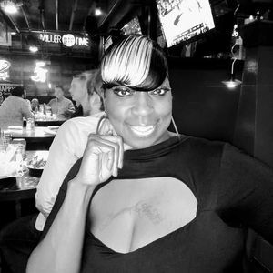 Meet your Posher, Tamela